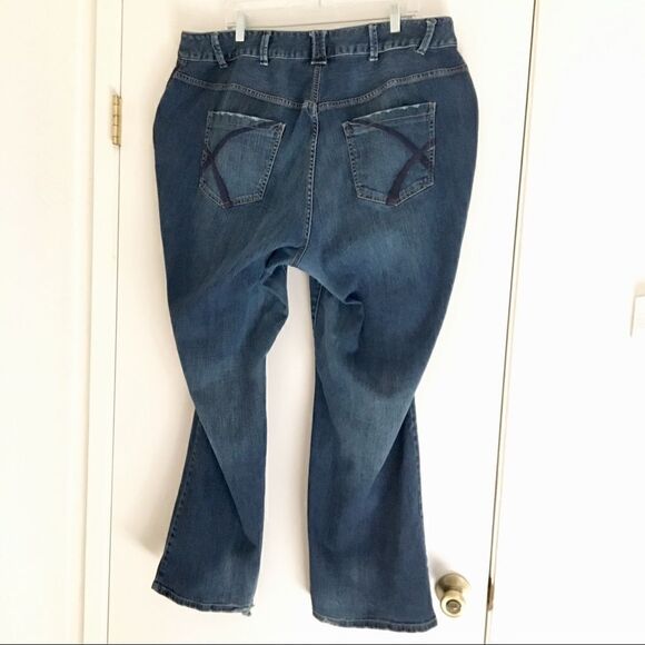 Lane Bryant Distinctly boot cut jeans size 22 - Picture 5 of 8